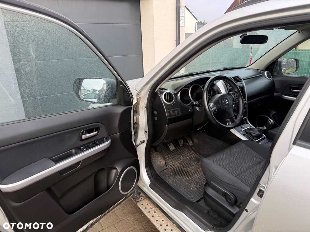 Suzuki Grand Vitara - 8