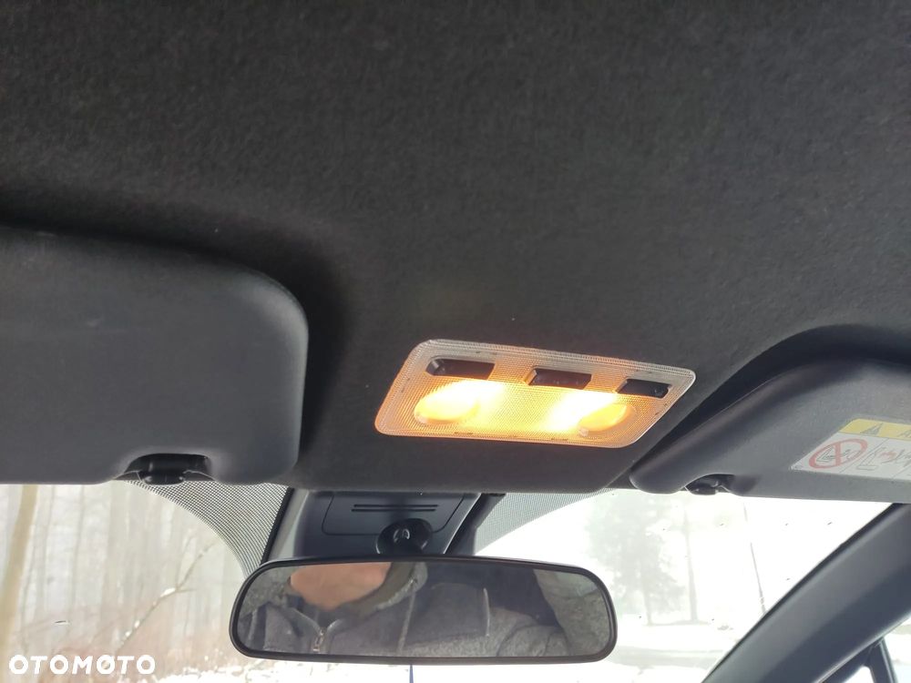 Toyota Yaris 1.5 Selection - 17