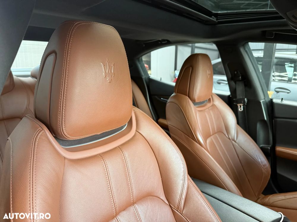 Maserati Ghibli Diesel GranSport - 33