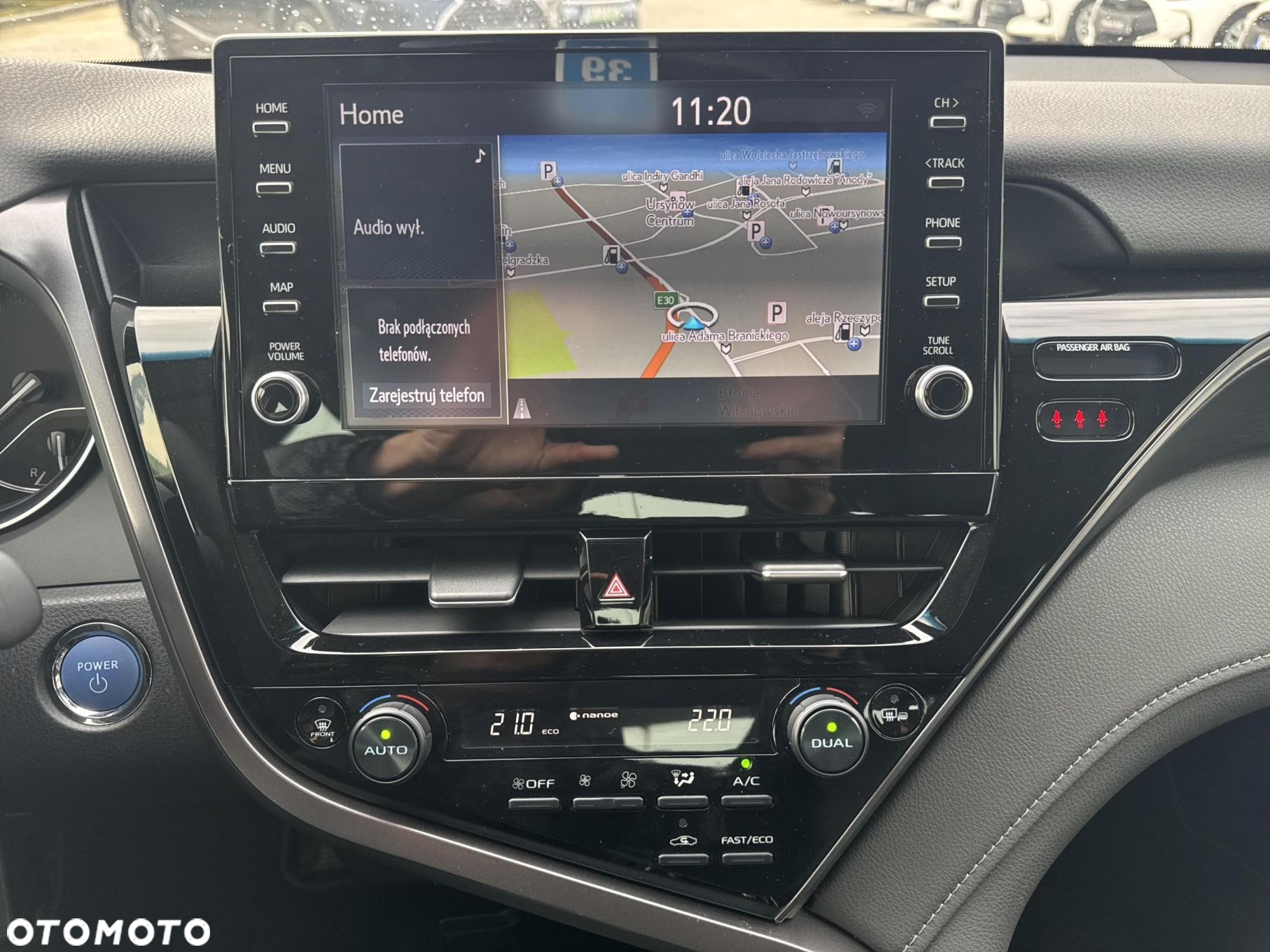 Toyota Camry - 18