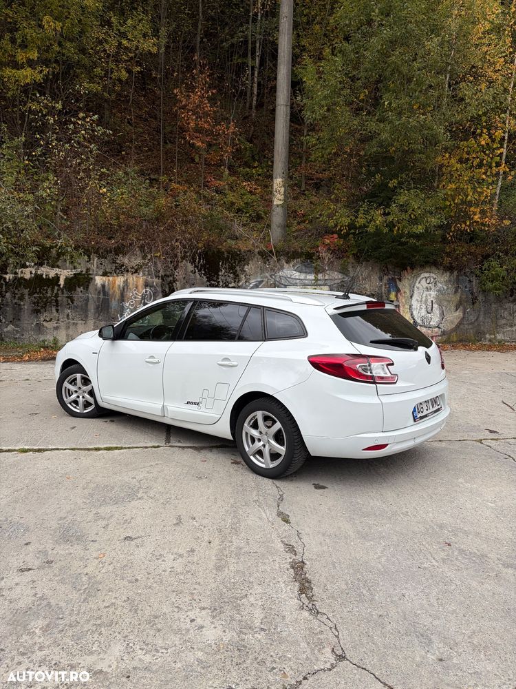 Renault Megane ENERGY dCi 130 Start & Stop Bose Edition - 22