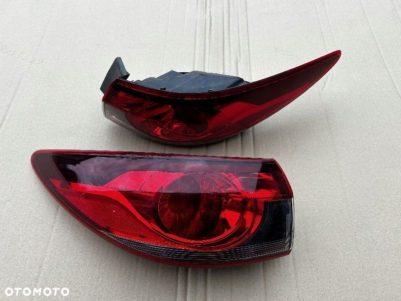 LAMPA TYŁ MAZDA 6 KOMBI LEWA/ PRAWA 13-15R - 1