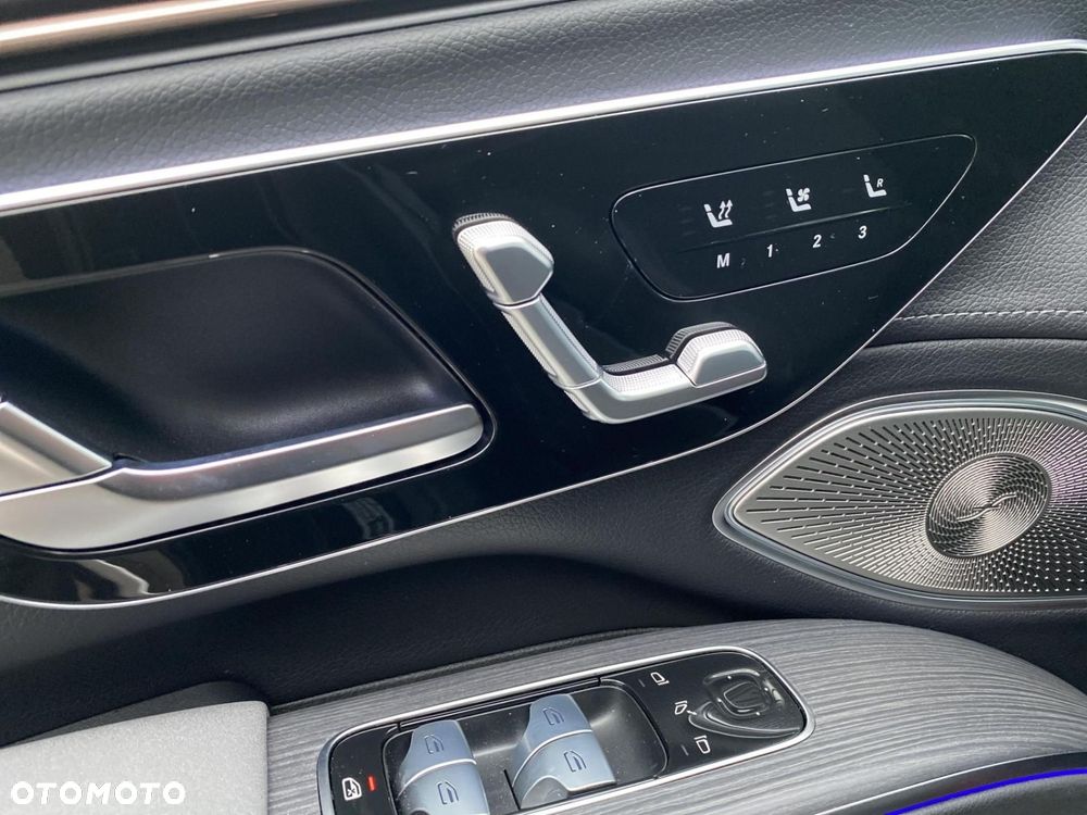 Mercedes-Benz EQS - 9