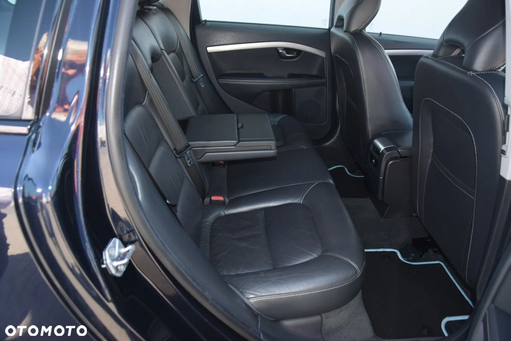 Volvo V70 D4 Momentum - 27