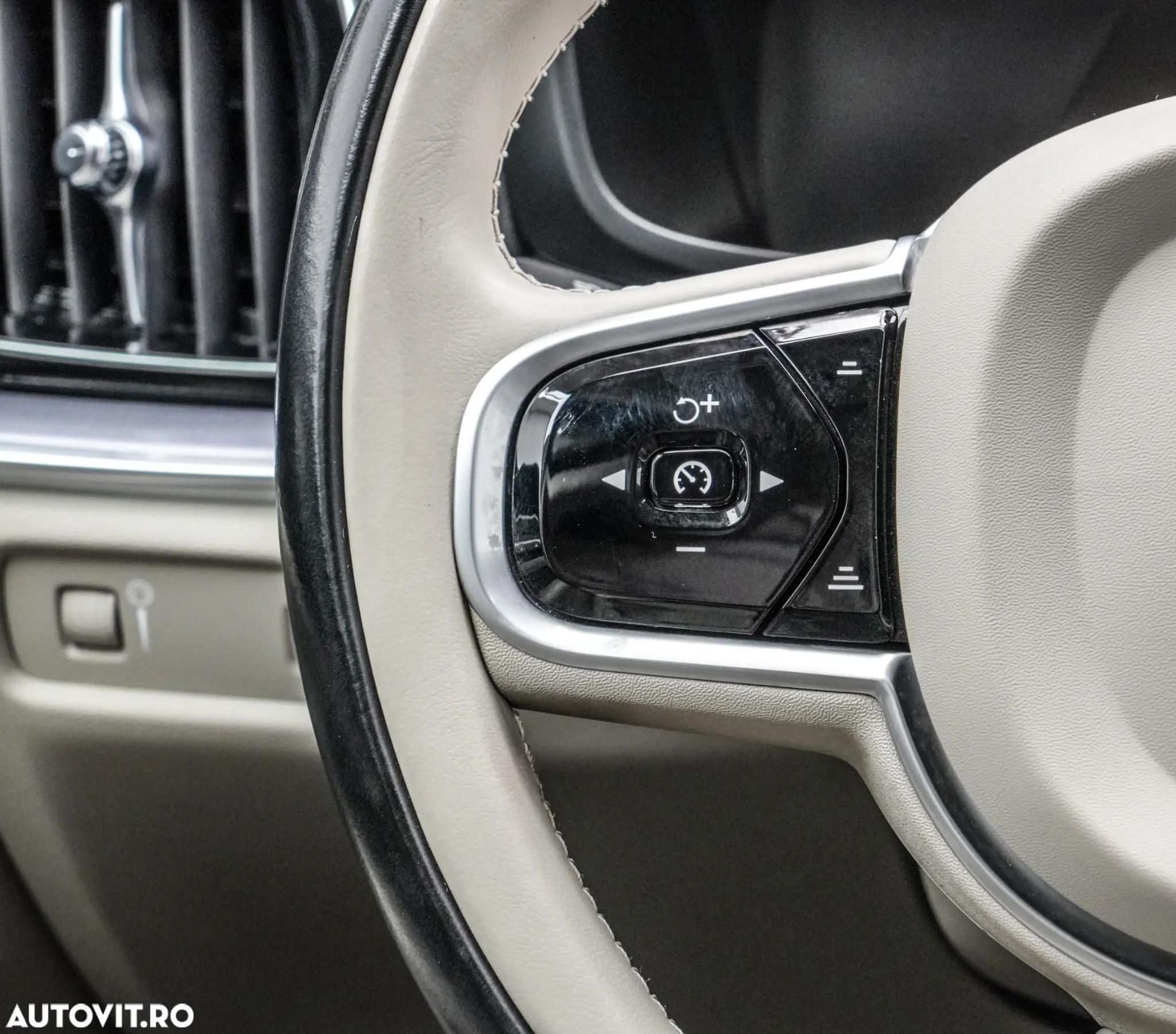 Volvo V60 D3 Momentum Pro - 19