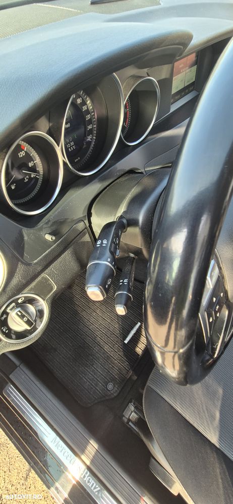 Mercedes-Benz C - 16