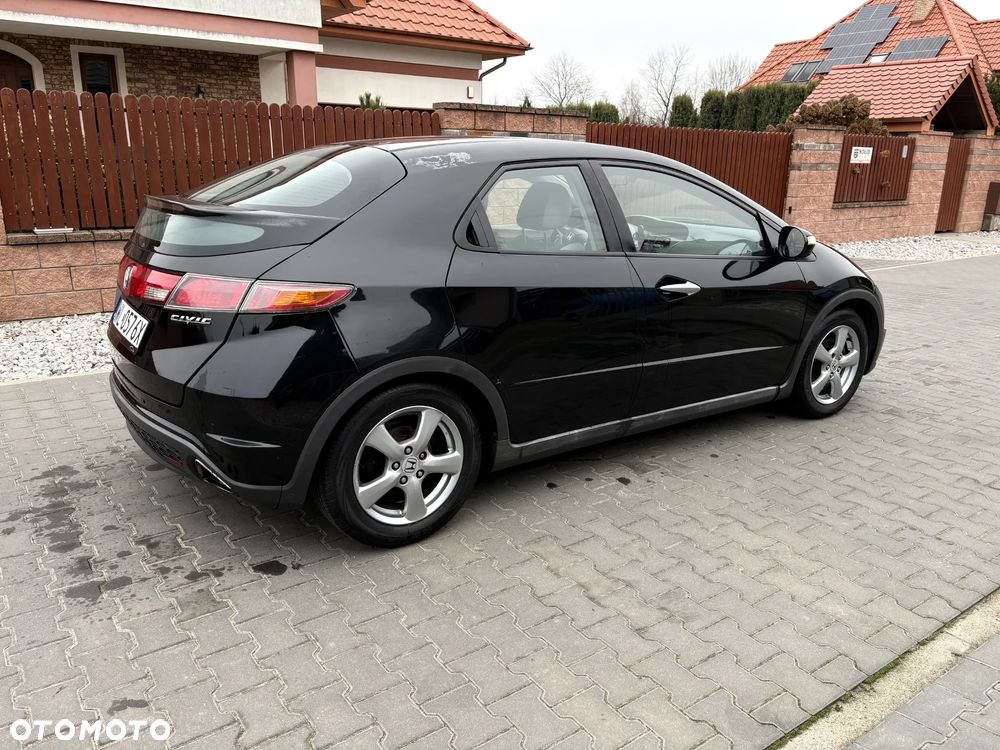 Honda Civic 1.8 Comfort - 8