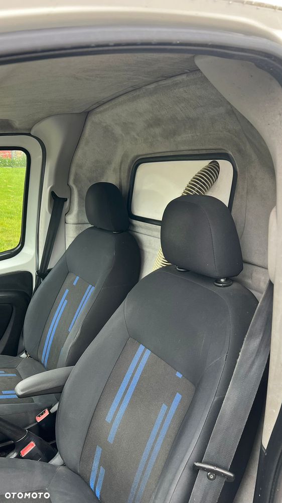 Fiat Fiorino Kombi Adventure - 5