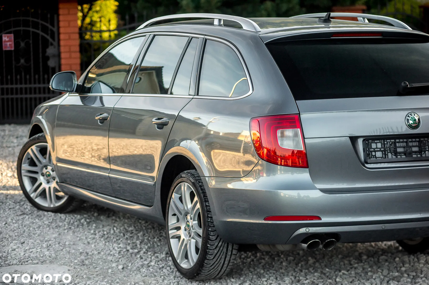 Skoda Superb Combi 2.0 TSI DSG Exclusive - 8