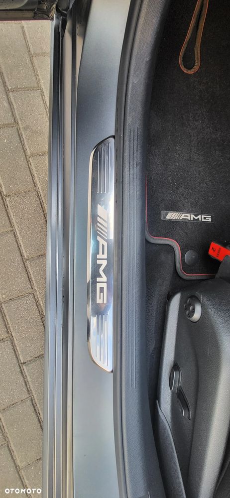 Mercedes-Benz Klasa C AMG 43 4-Matic - 25
