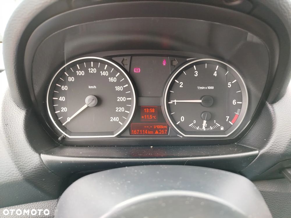 BMW Seria 1 116i - 8