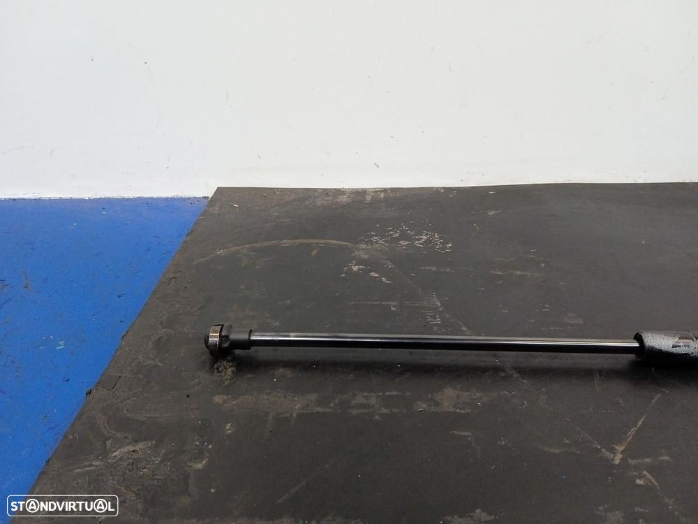 AMORTECEDORES MALA / PORTA TRASEIRA FORD MONDEO I 1995 -NGA - 1