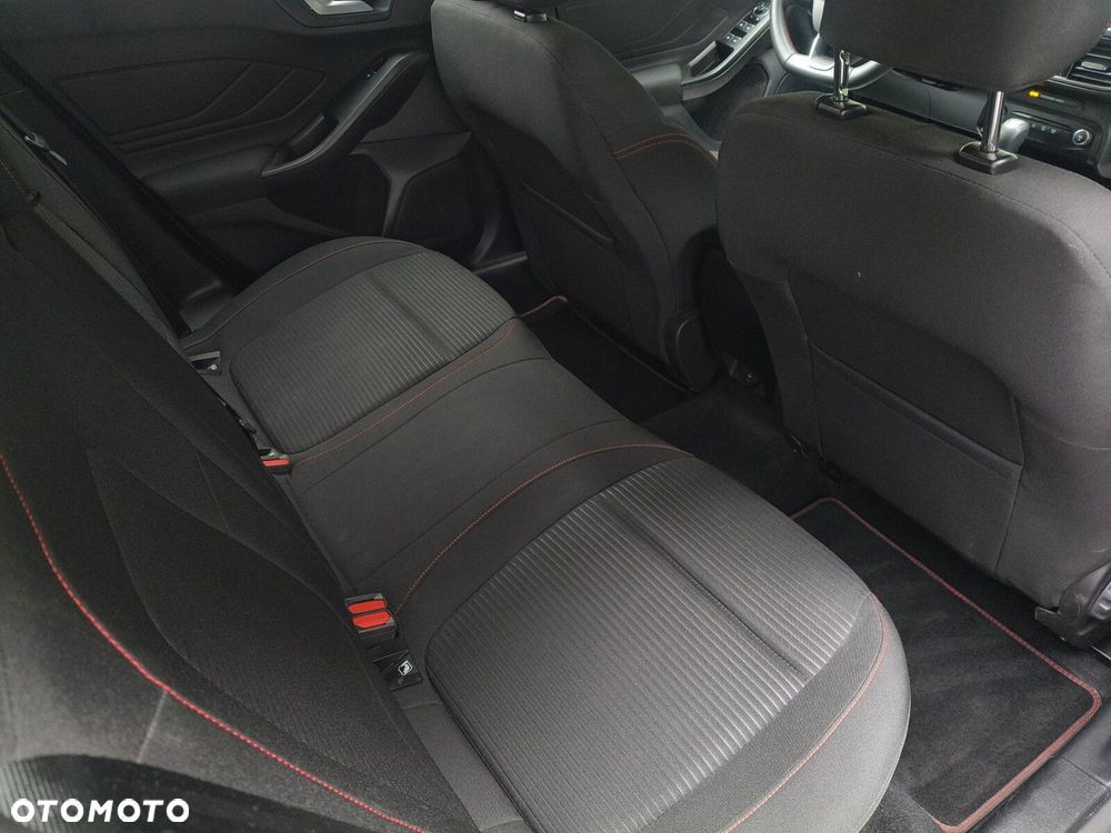 Ford Focus 1.0 EcoBoost mHEV ST-Line X - 27