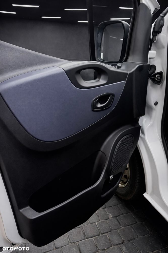 Opel Vivaro - 14