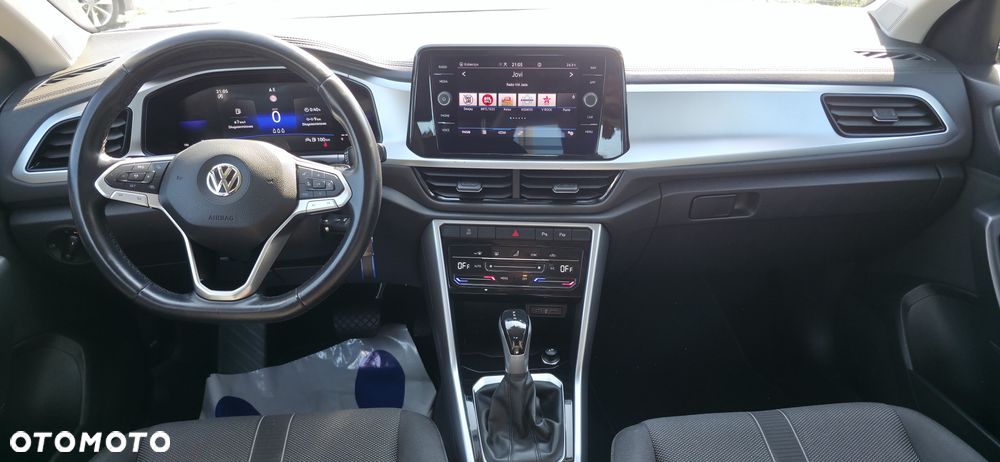 Volkswagen T-Roc - 23