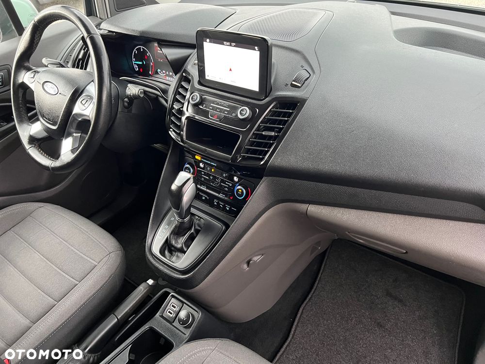 Ford Tourneo Connect Grand - 36