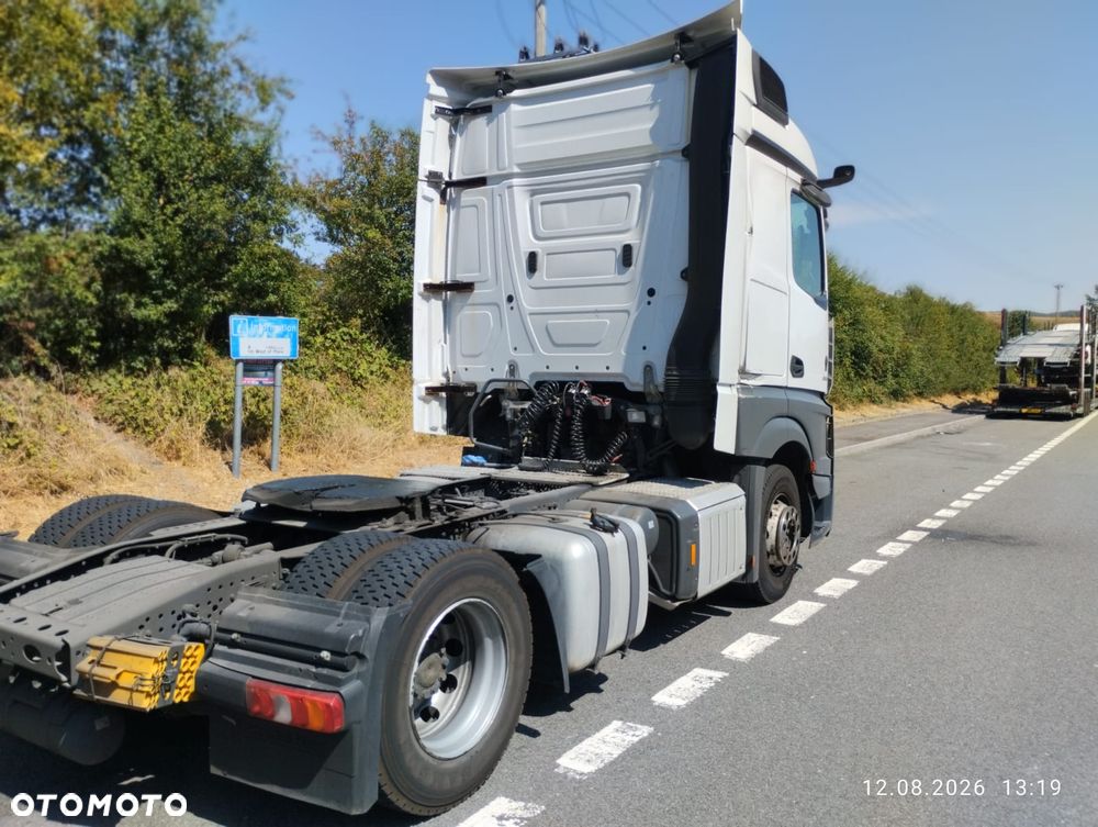 Mercedes-Benz Actros - 2