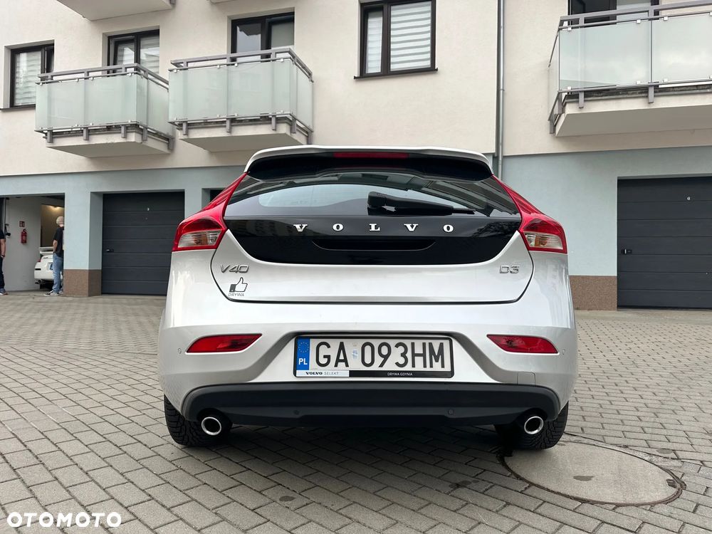 Volvo V40 D3 Drive-E R-Design Kinetic - 6