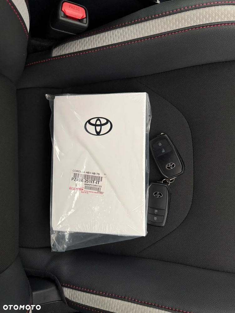 Toyota Corolla - 17