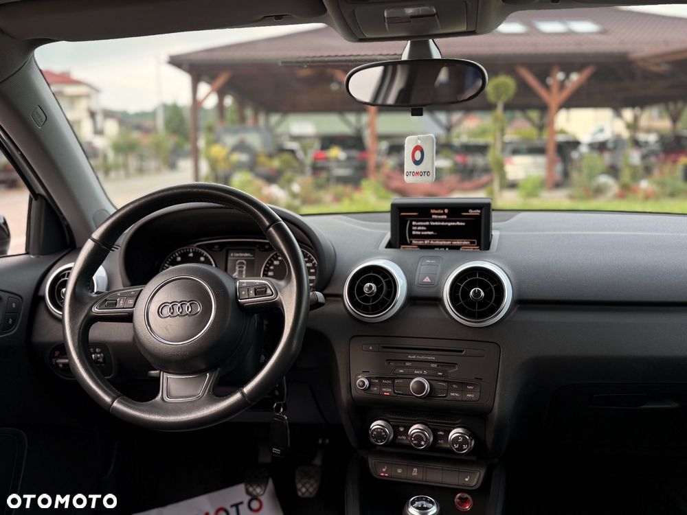 Audi A1 Sportback 1.2 TFSI S line Sportpaket - 18