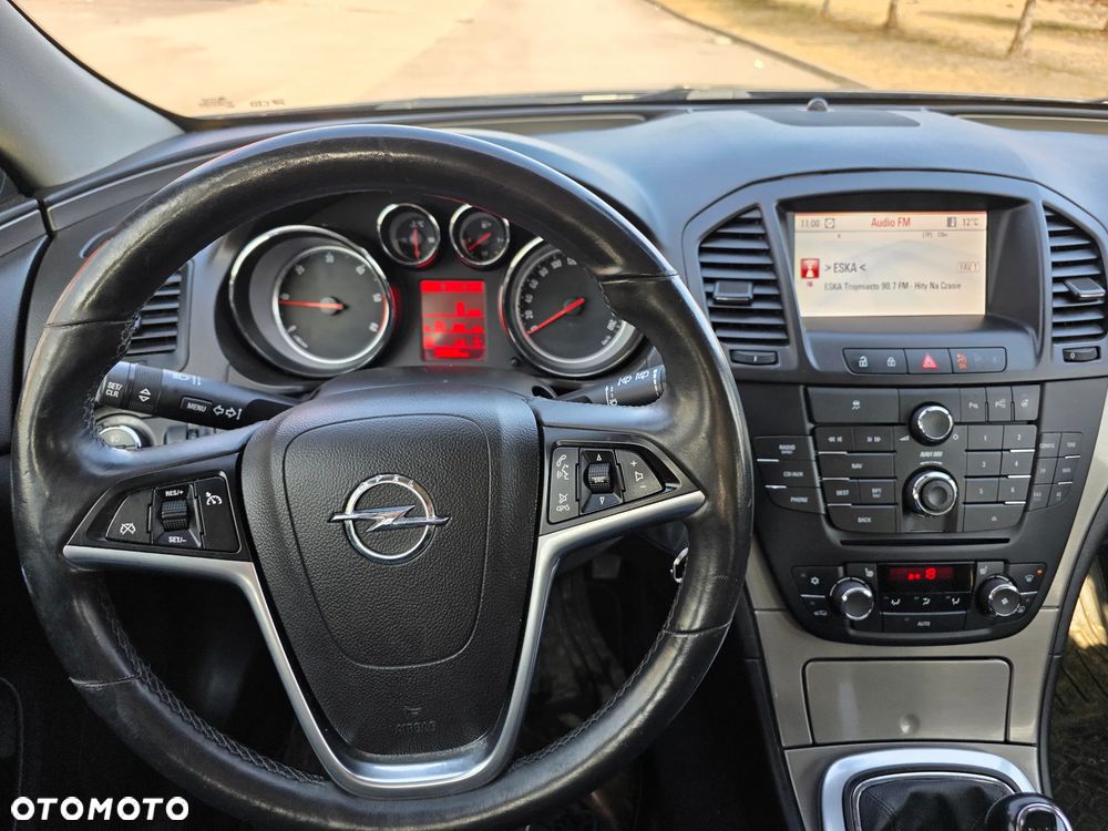 Opel Insignia - 8