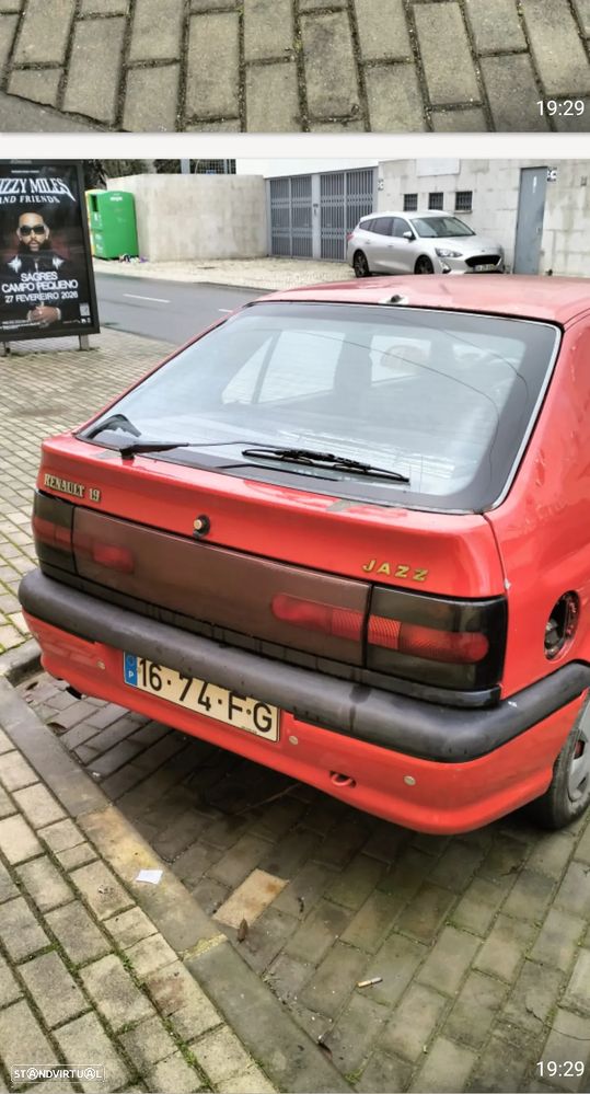 Renault 19 - 1