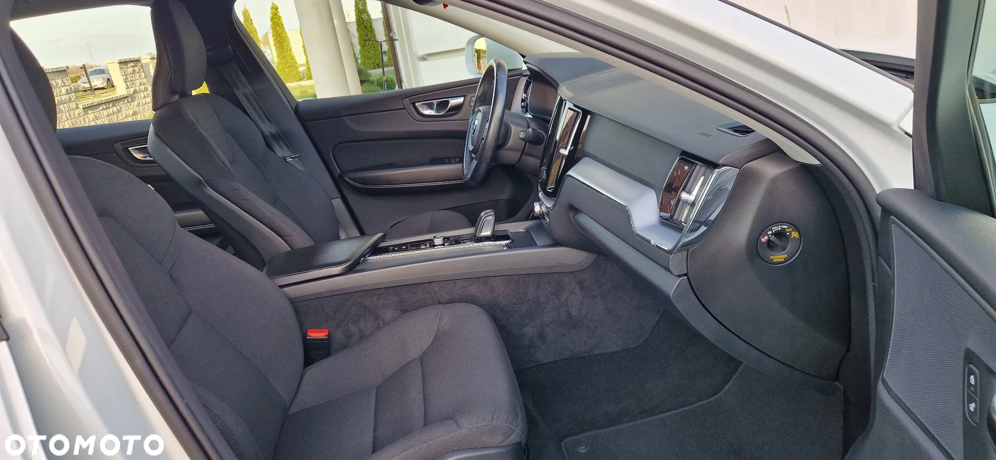 Volvo XC 60 B4 D AWD Geartronic Momentum - 26