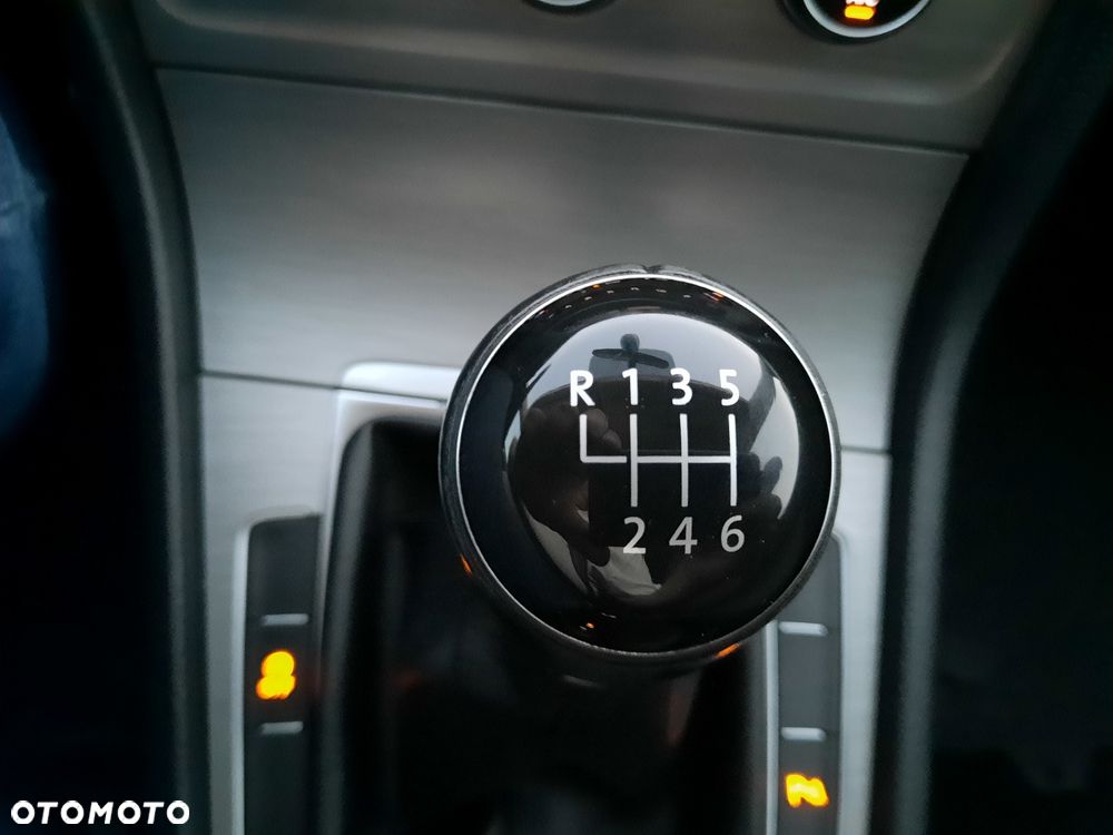 Volkswagen Golf 2.0 TDI BMT Comfortline EU6 - 34
