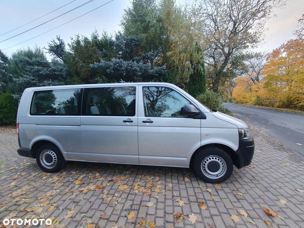 Volkswagen Caravelle 2.0 TDI L2 Comfortline - 3