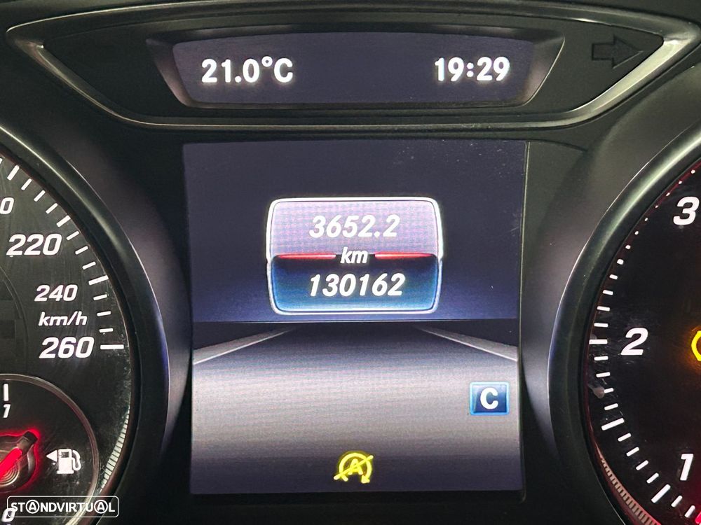 Mercedes-Benz A 200 d AMG Line - 16