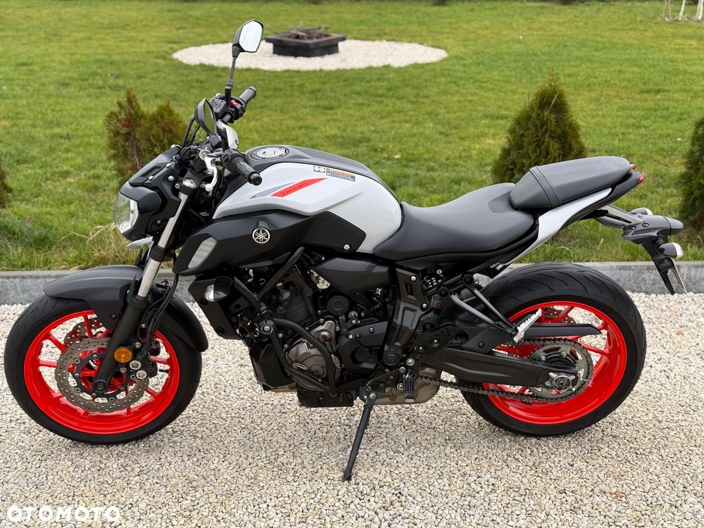 Yamaha MT - 15