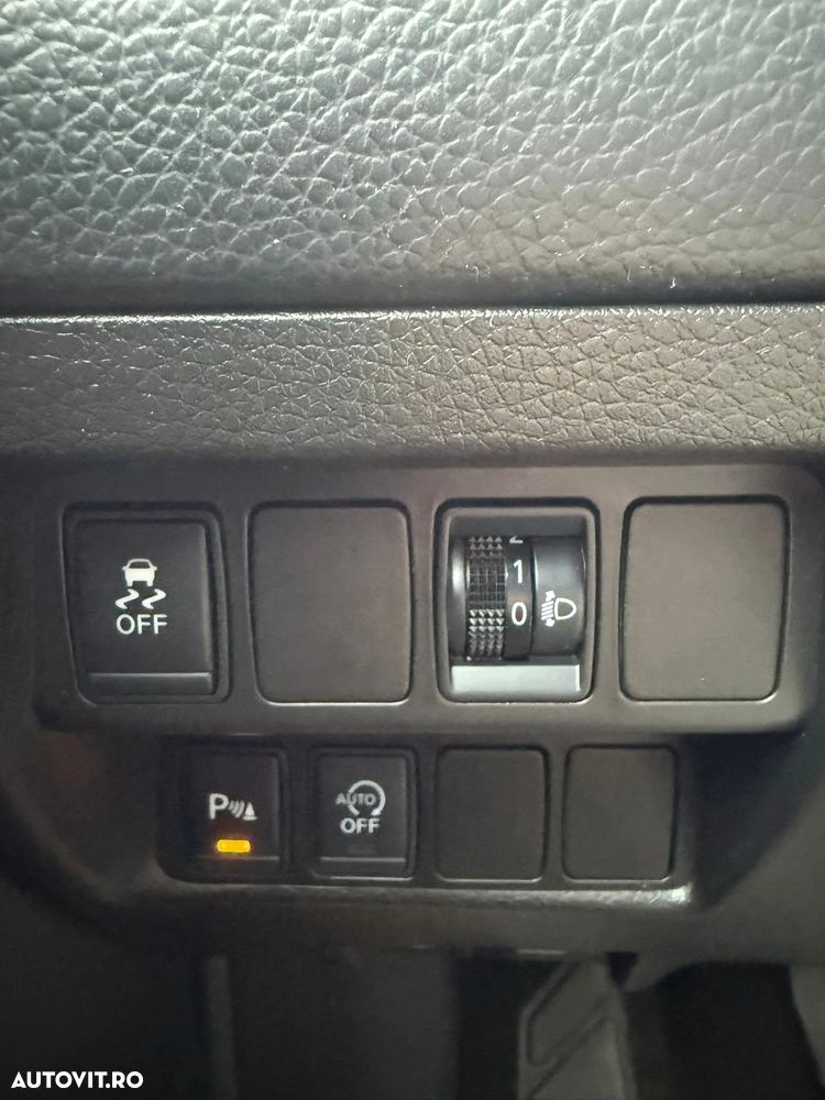 Nissan Qashqai 1.6 DCI Start/Stop N-Connecta - 20