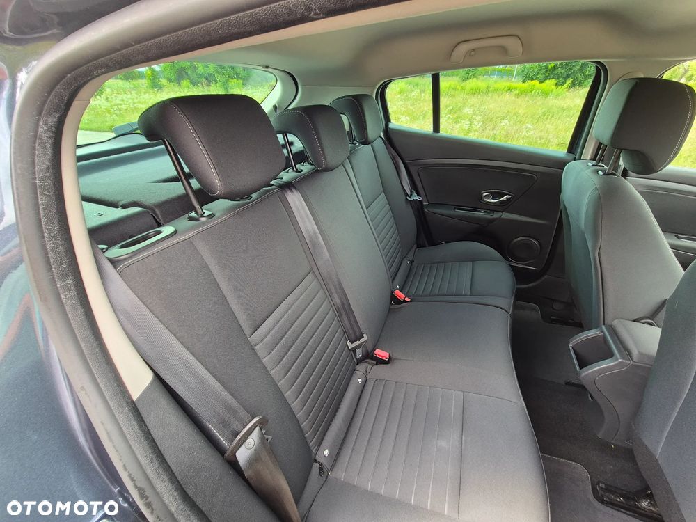 Renault Megane ENERGY TCe 130 LIMITED - 25