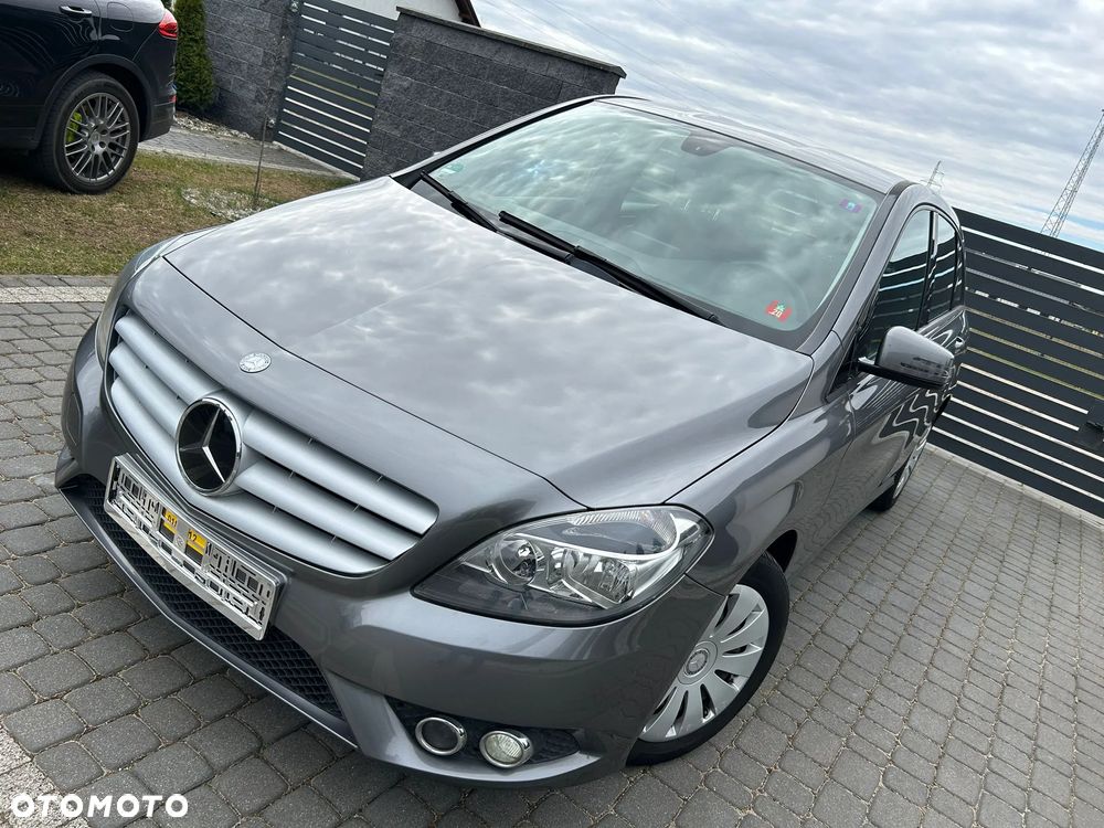 Mercedes-Benz Klasa B 200 CDI - 21
