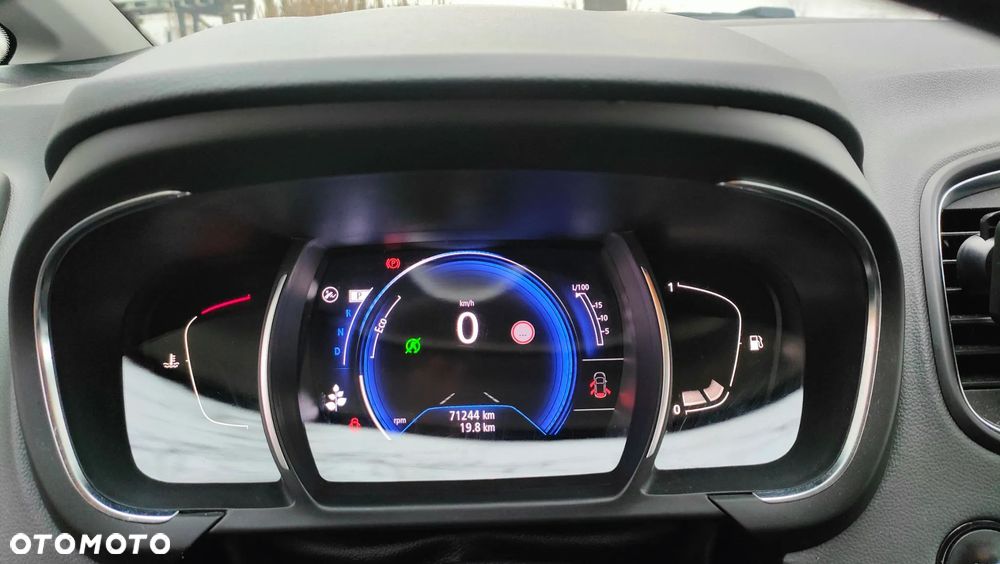 Renault Scenic - 16