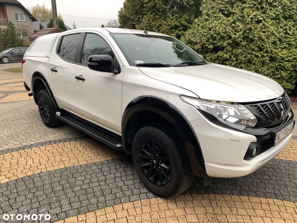 Mitsubishi L200 2.4 d DC Instyle Premiere Edition - 24