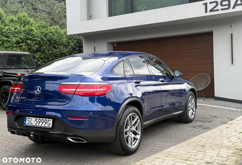 Mercedes-Benz GLC 250 4Matic 9G-TRONIC AMG Line - 6