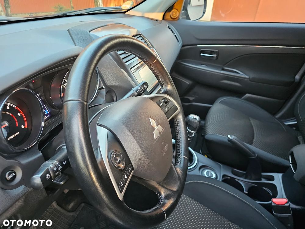 Mitsubishi ASX 1.8 DI-D 4WD Diamant Edition - 29