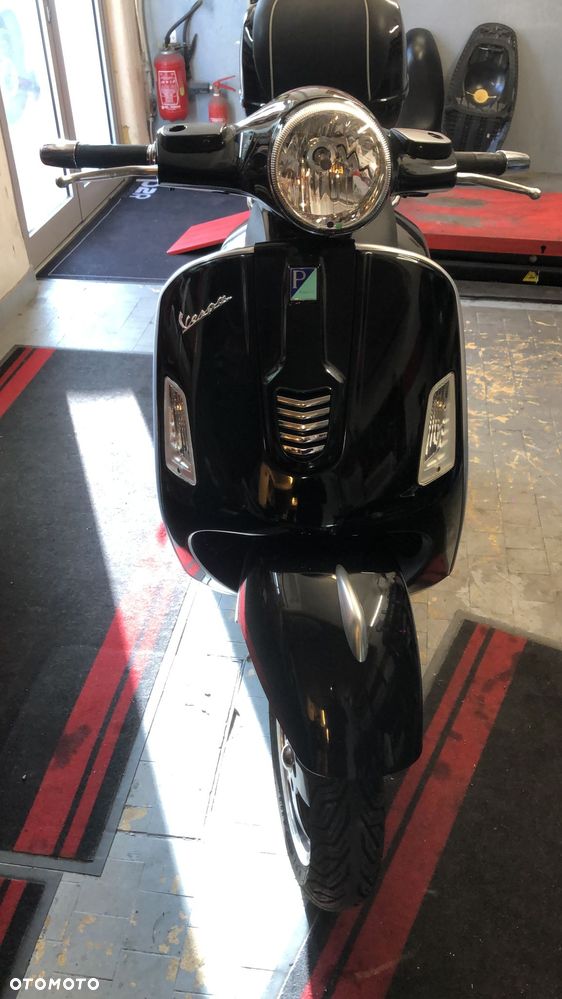 Vespa GTS - 1