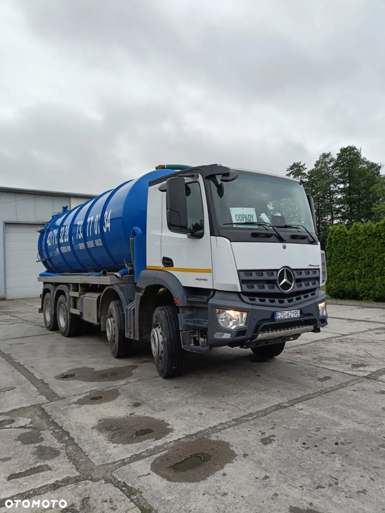 Mercedes-Benz ACTROS - 1