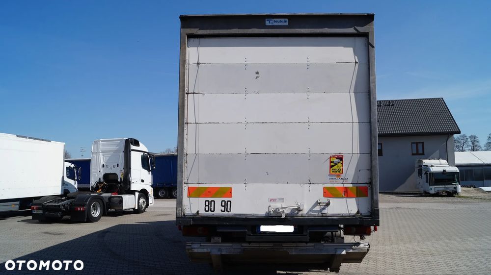 Mercedes-Benz AXOR - 4