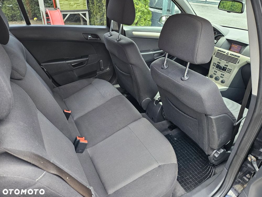 Opel Astra 1.6 Automatik Design Edition - 10