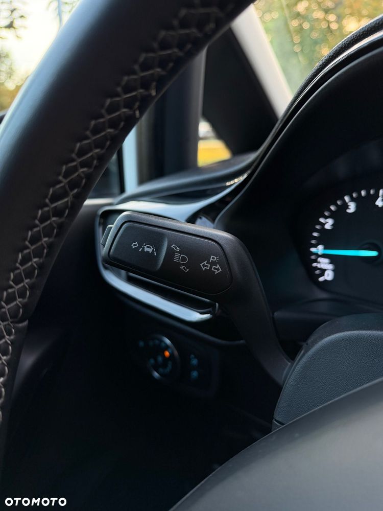 Ford Fiesta 1.0 EcoBoost SYNC Edition - 18