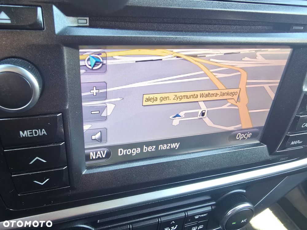 Toyota Auris - 15