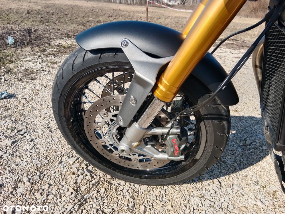 Triumph Thruxton - 8