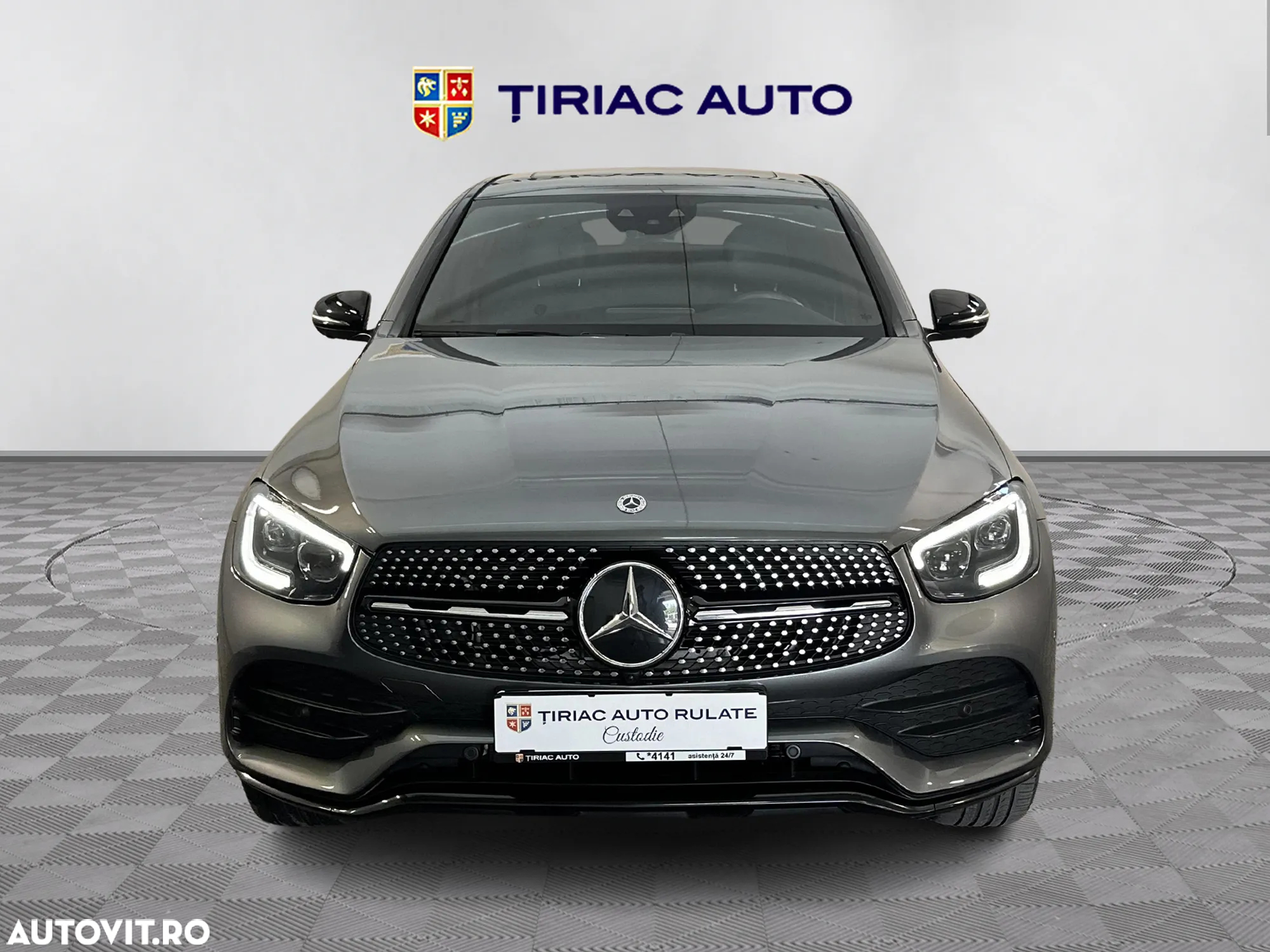 Mercedes-Benz GLC Coupe ver-300-e-4matic-9g--tronic-amg-line - 8