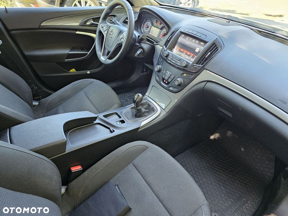 Opel Insignia - 18