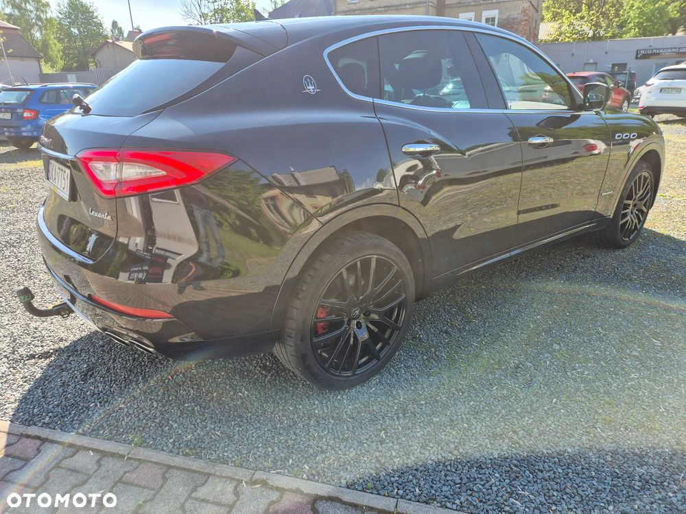 Maserati Levante Q4 GranLusso - 6