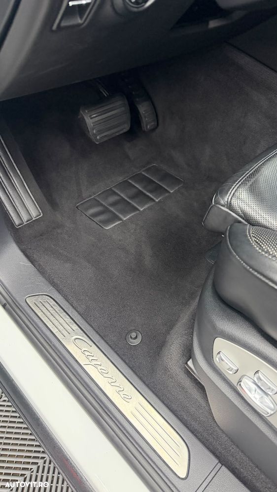 Porsche Cayenne 3.0TD TipTronic - 6