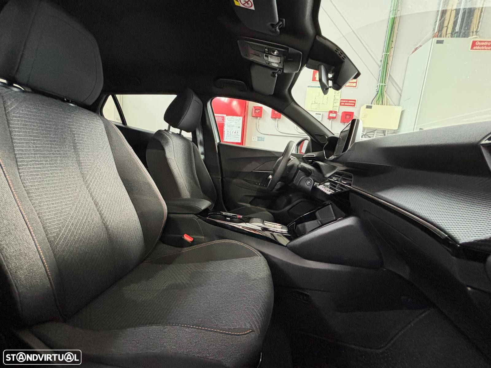Peugeot e-2008 54 kWh Style - 10